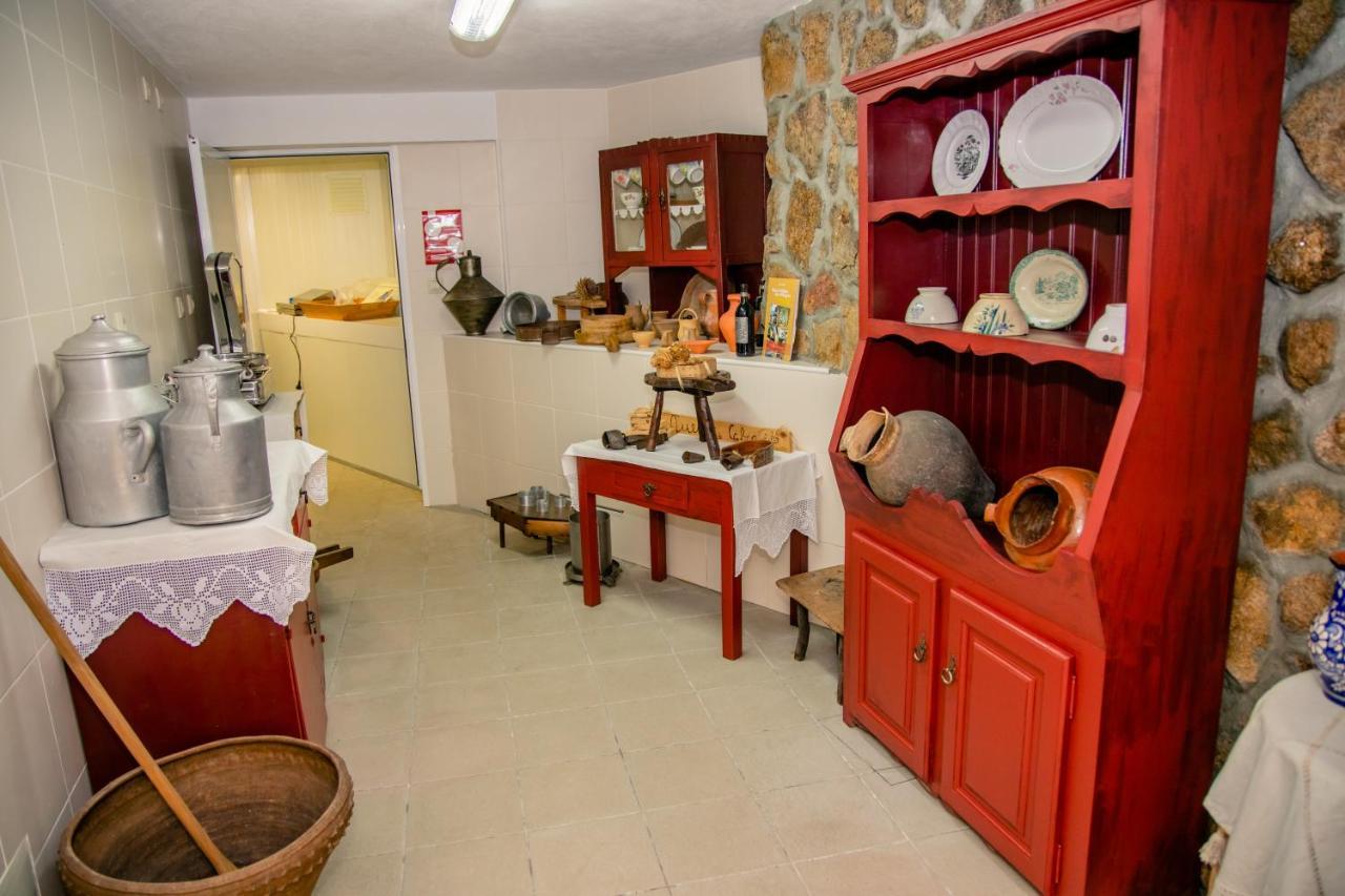 A Queijaria Hotel Barreira  Luaran gambar